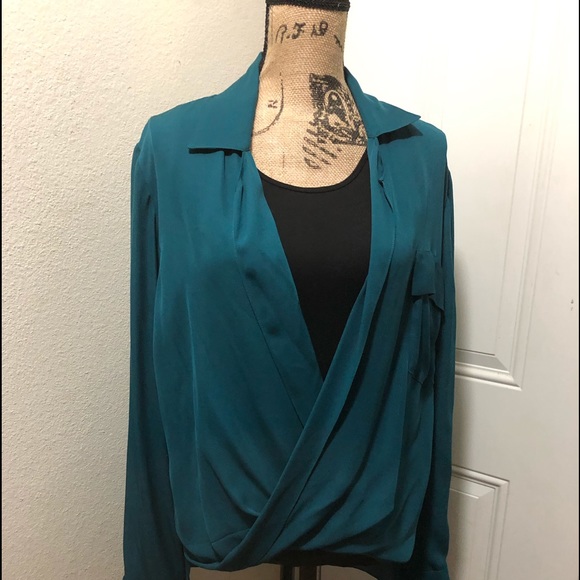 #1 STUNNING L’Agence Blouse Teal Green Size-L (NWOT) - Picture 1 of 8